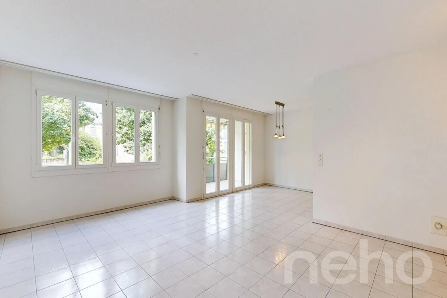 Geräumige Wohnung mit Balkon - Foto 4 von 12