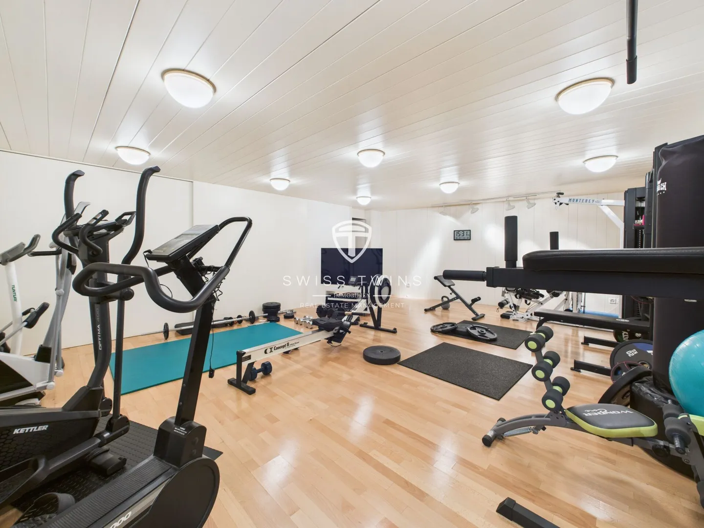 Attractive 3.5-room apartment with balcony and wellness area - Photo 13 of 21