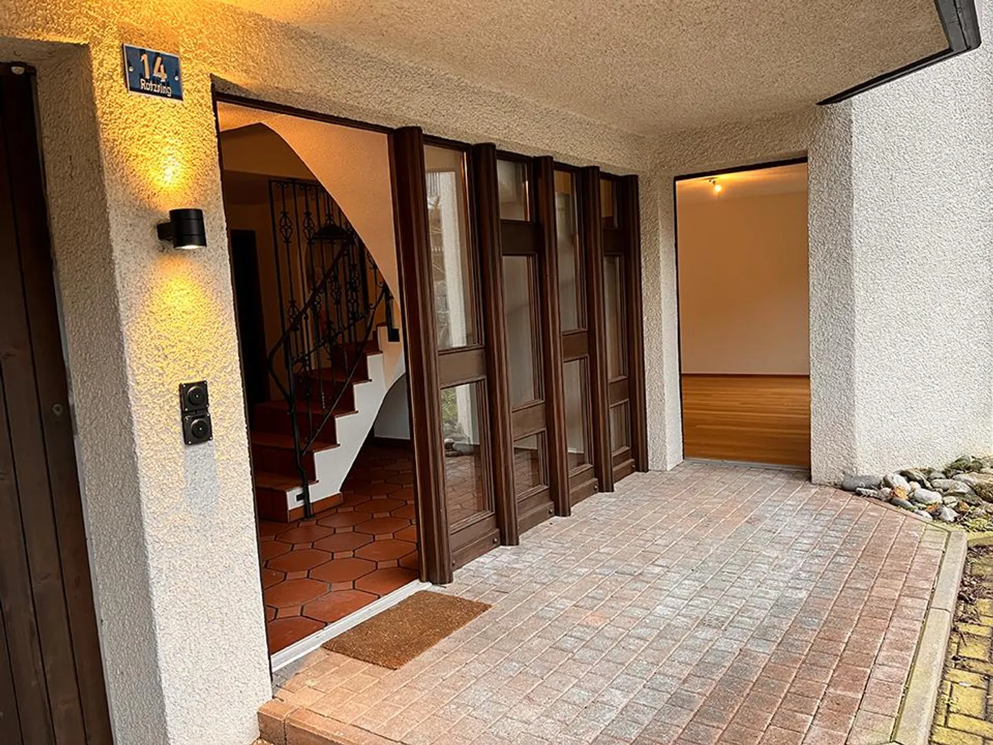 Maison individuelle spacieuse avec jardin et double garage dans un endroit calme - Photo 5 sur 30