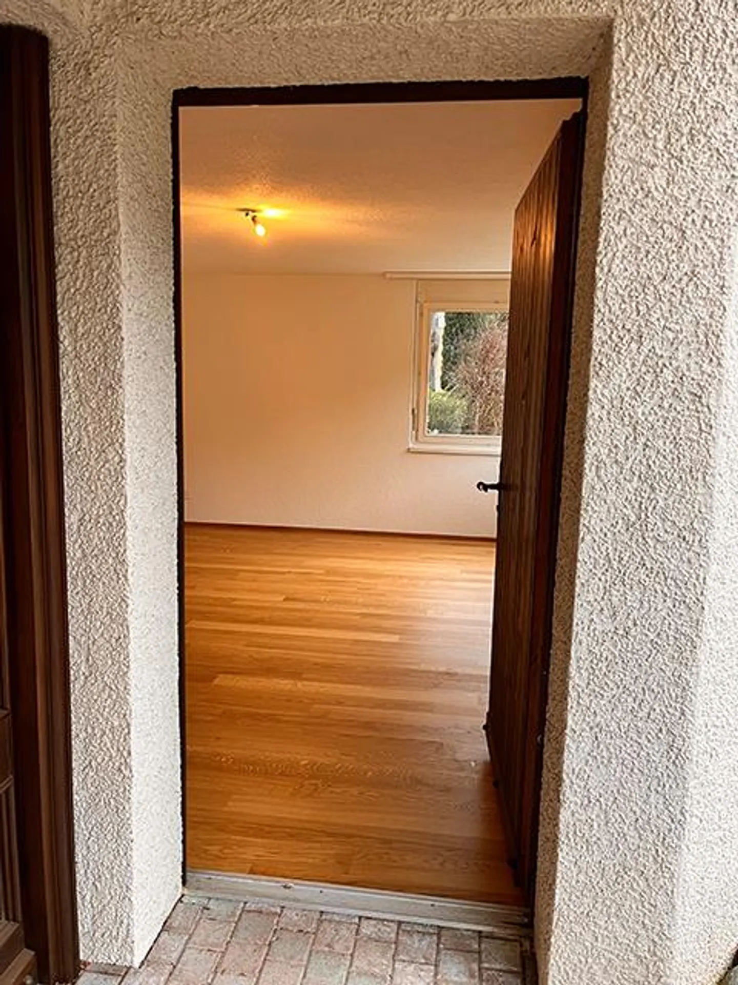 Maison individuelle spacieuse avec jardin et double garage dans un endroit calme - Photo 6 sur 30