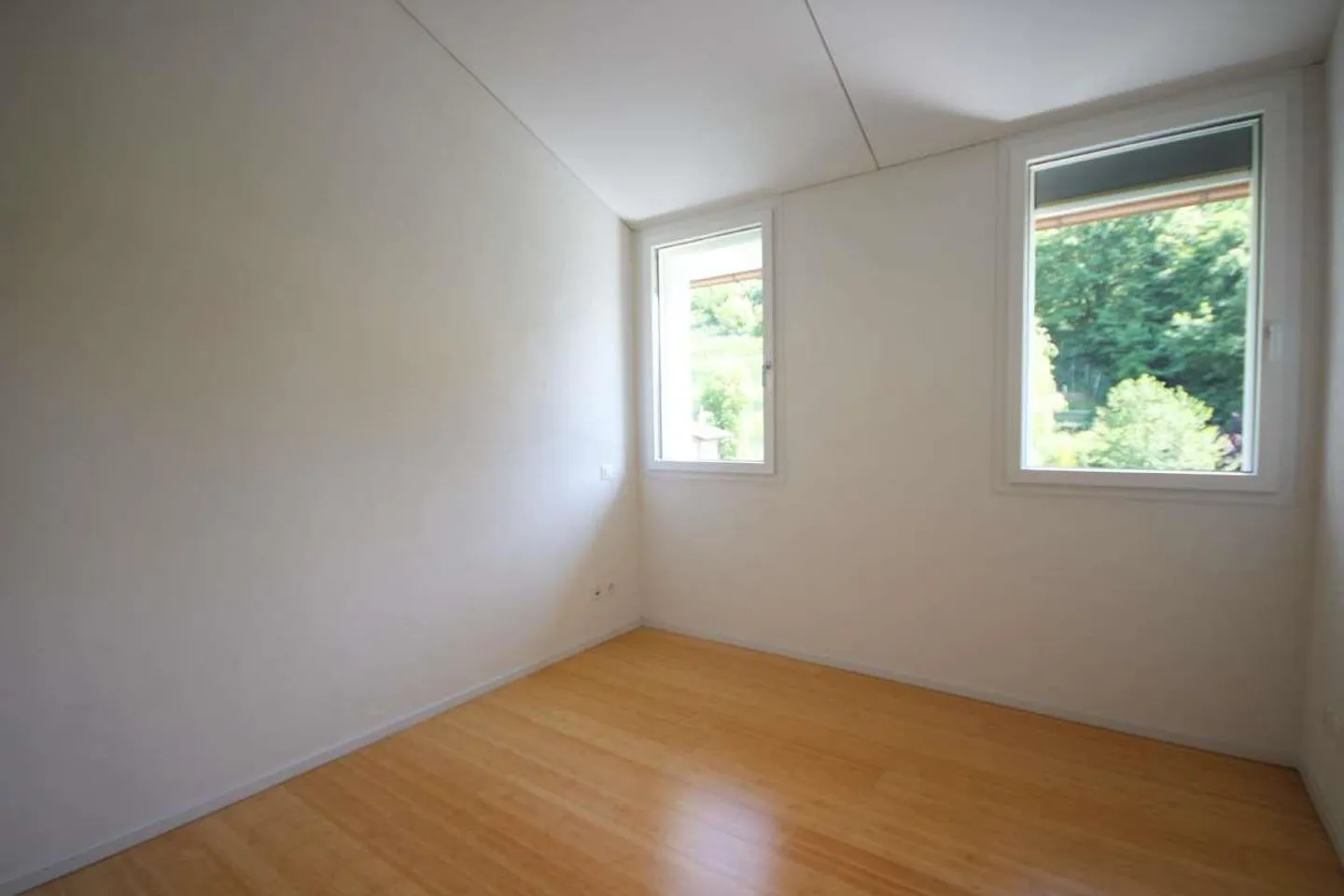 Modern penthouse with 4.5 rooms in a pleasant area - Photo 6 of 13