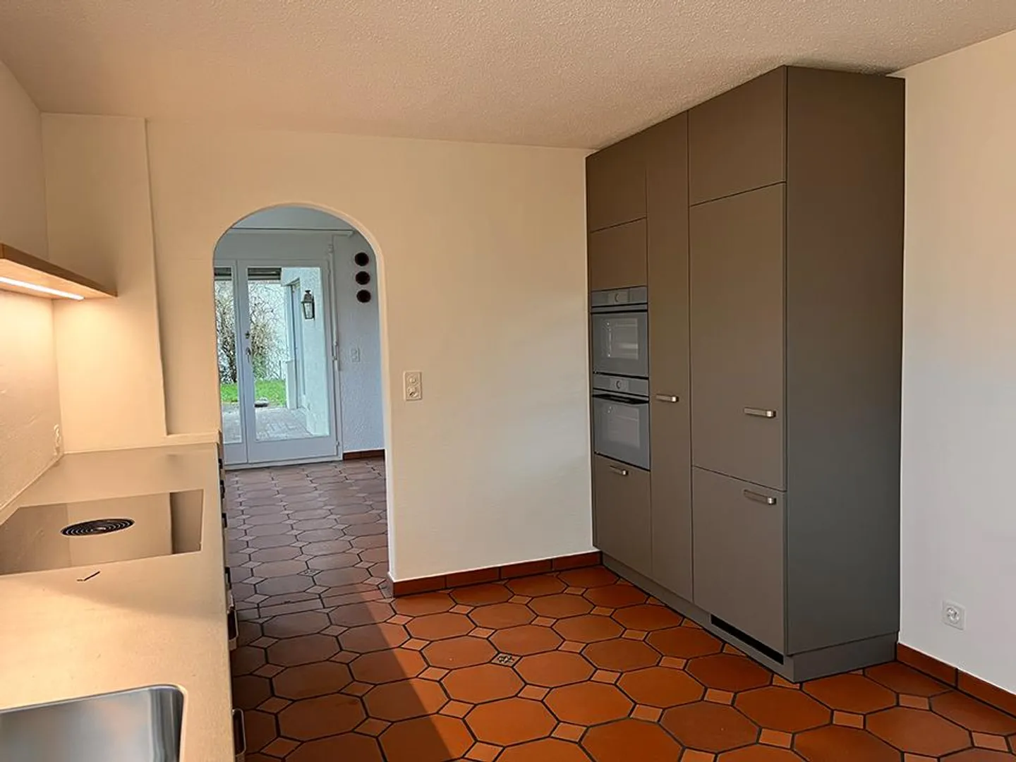 Maison individuelle spacieuse avec jardin et double garage dans un endroit calme - Photo 12 sur 30