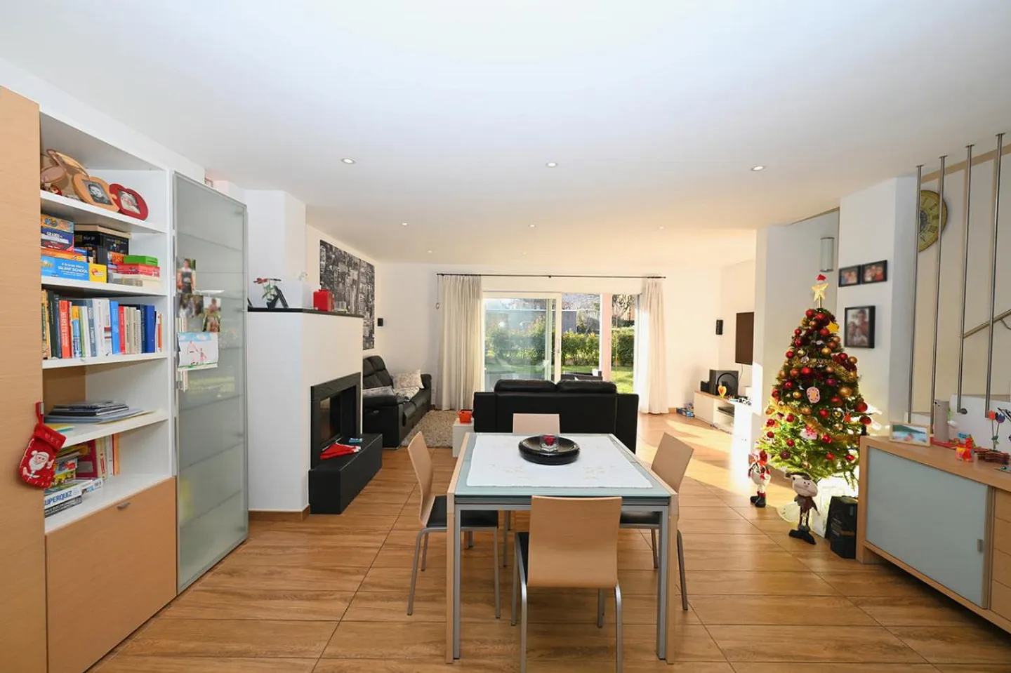 Casa Familiare Moderna - Foto 4 di 18