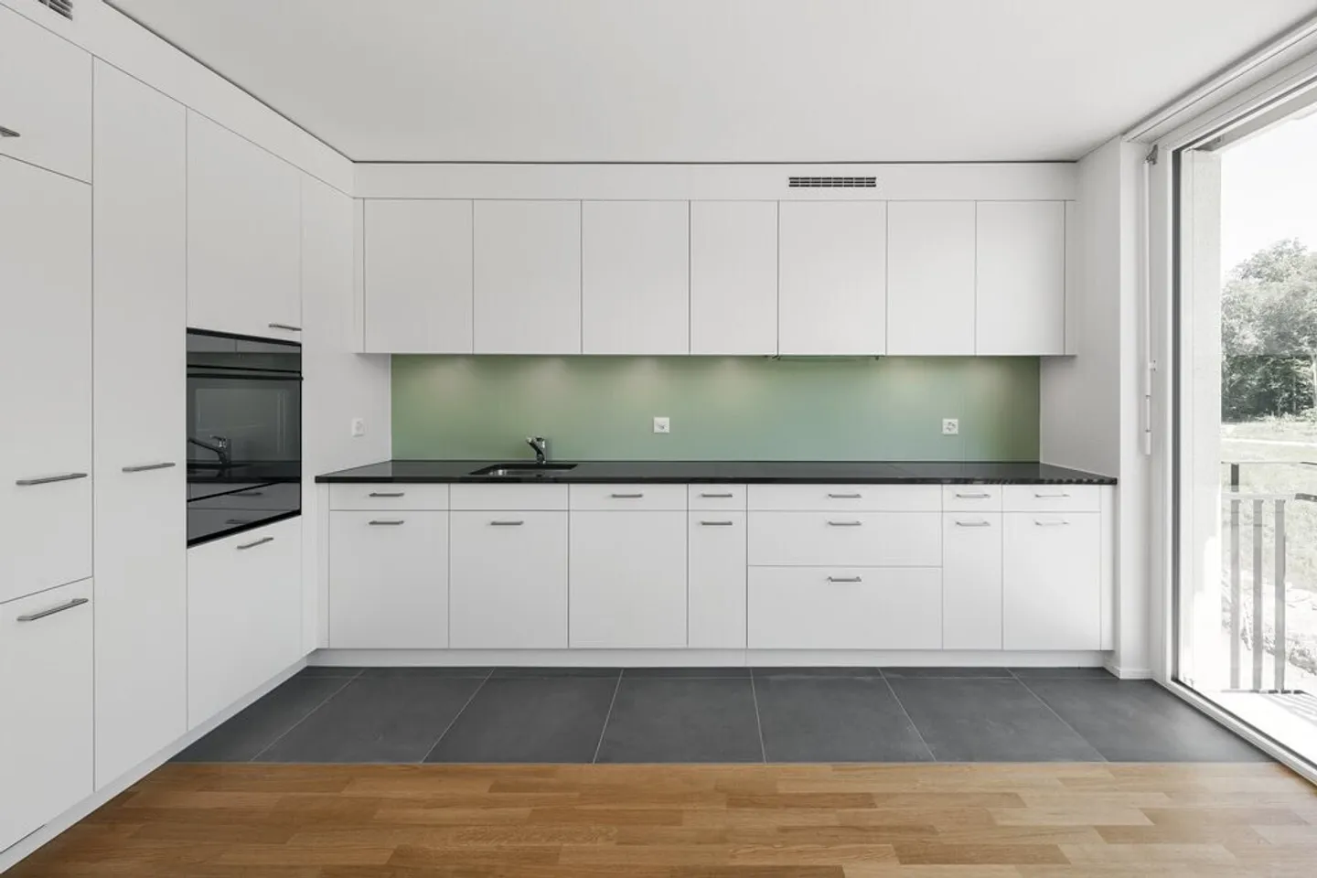 Vivere modernamente vicino al bosco - Foto 5 di 9