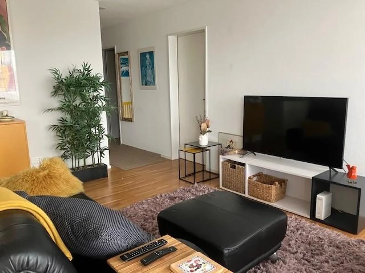 Cozy Apartment for Commuters - Photo 2 of 9