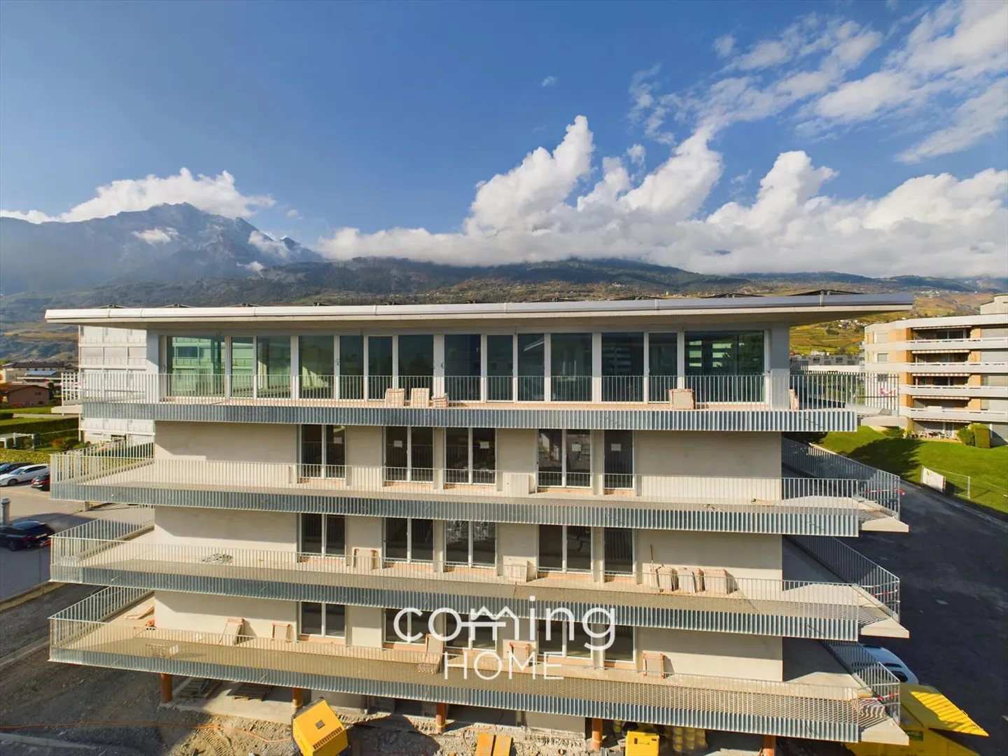 Esclusivo appartamento attico di 4,5 locali con terrazza sul tetto e vista panoramica - Foto 2 di 8