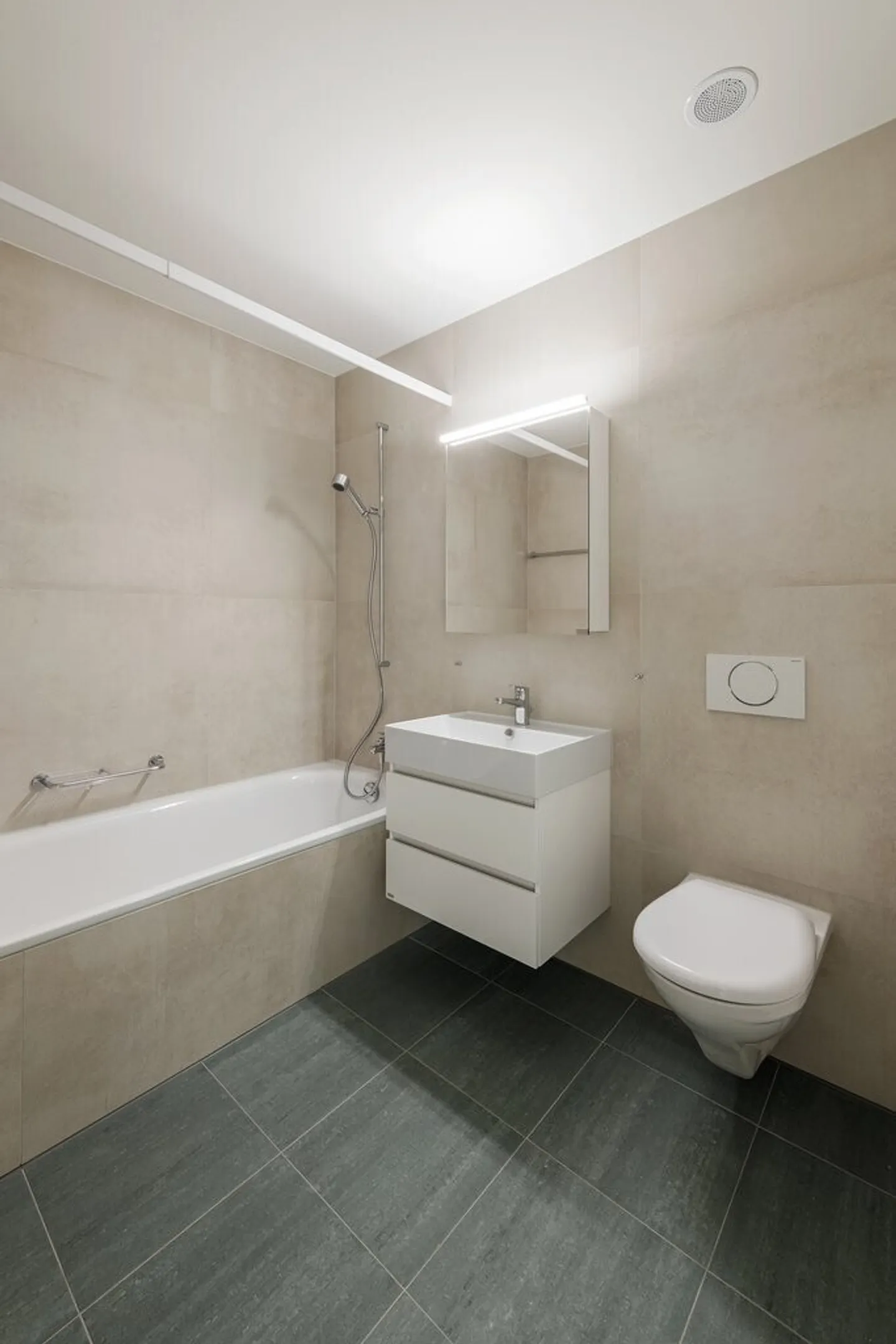 Vivere modernamente vicino al bosco - Foto 8 di 9