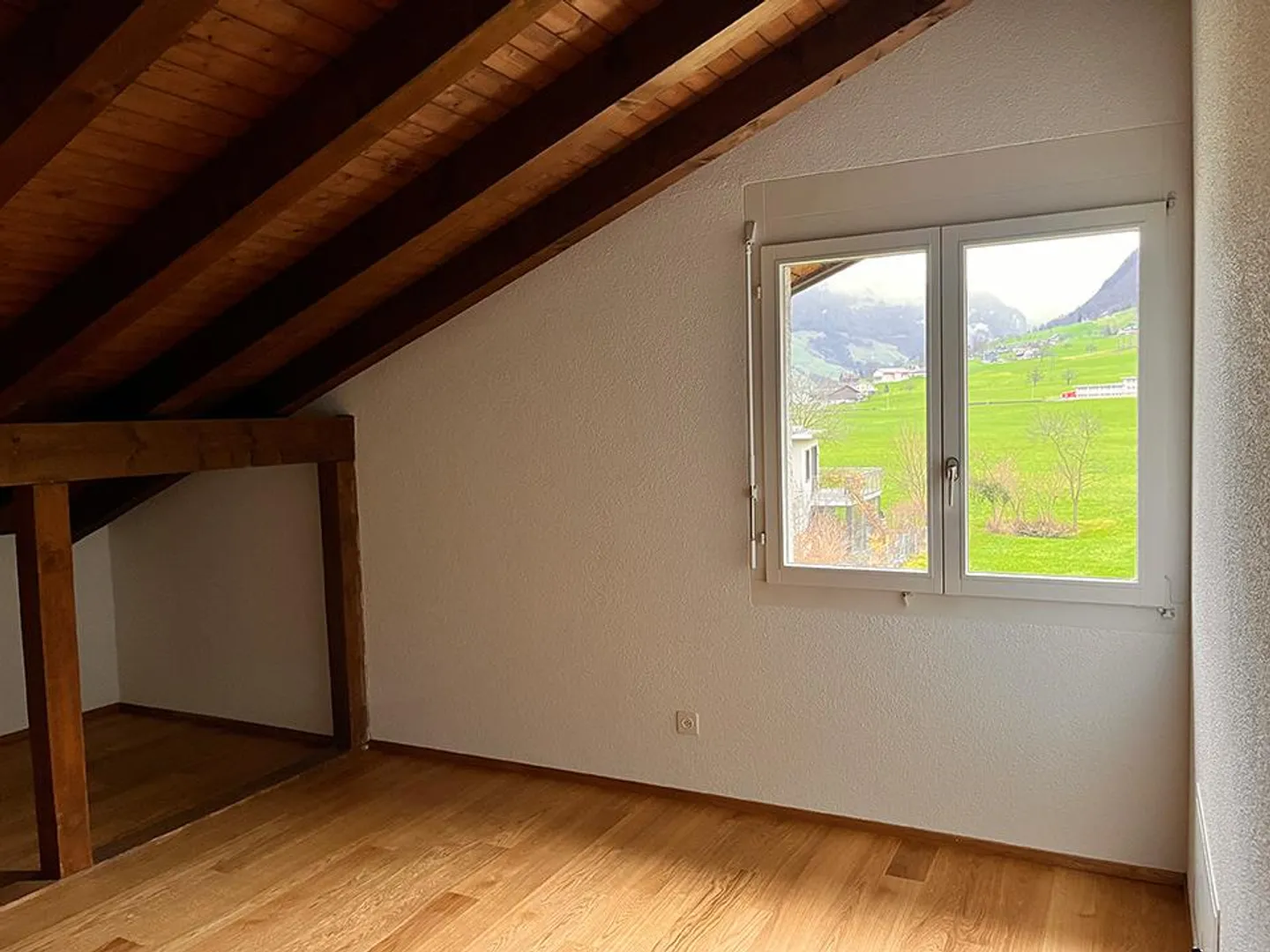 Maison individuelle spacieuse avec jardin et double garage dans un endroit calme - Photo 27 sur 30