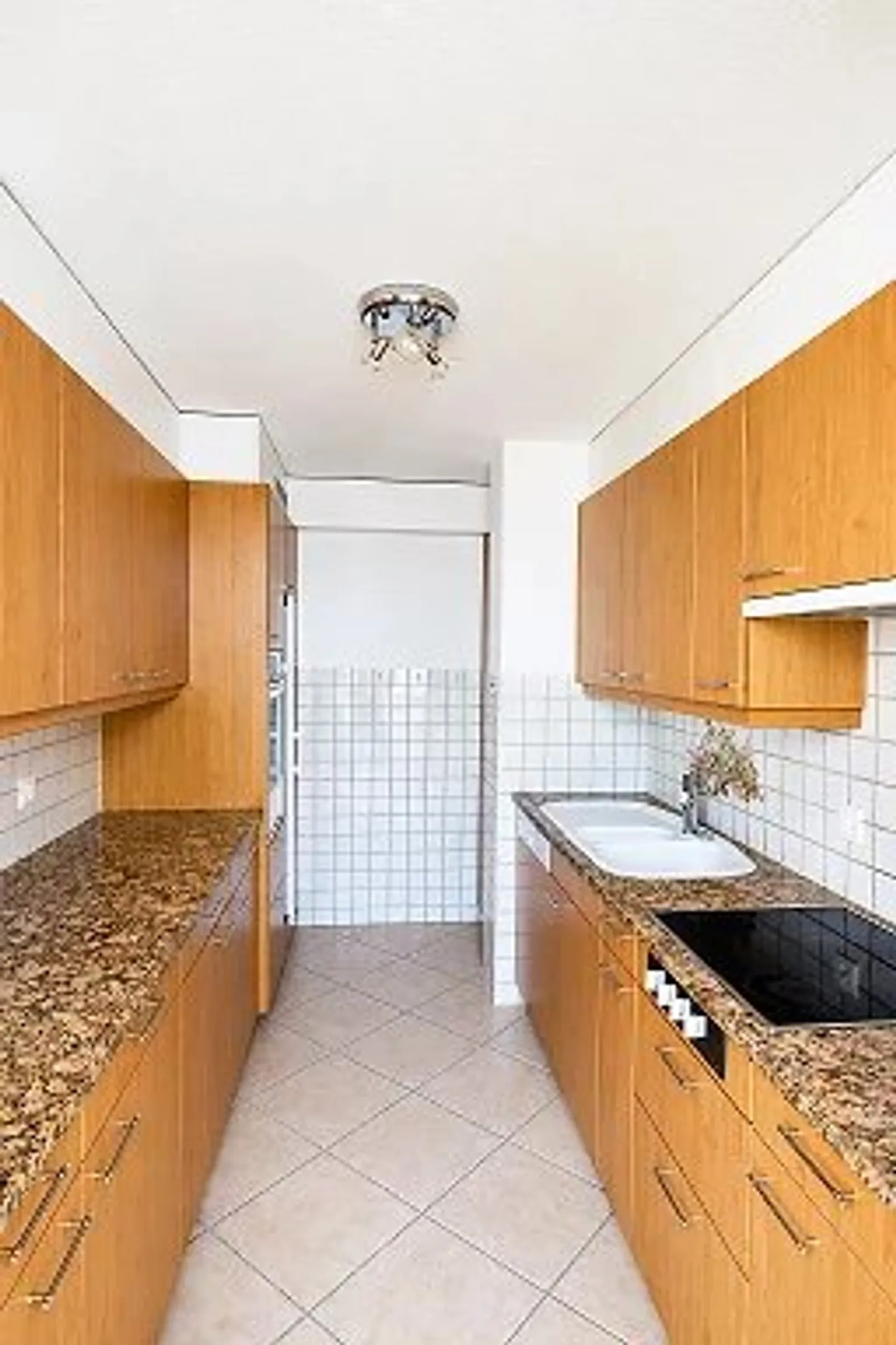 Geräumige Wohnung mit Dachterrasse - Foto 5 von 10