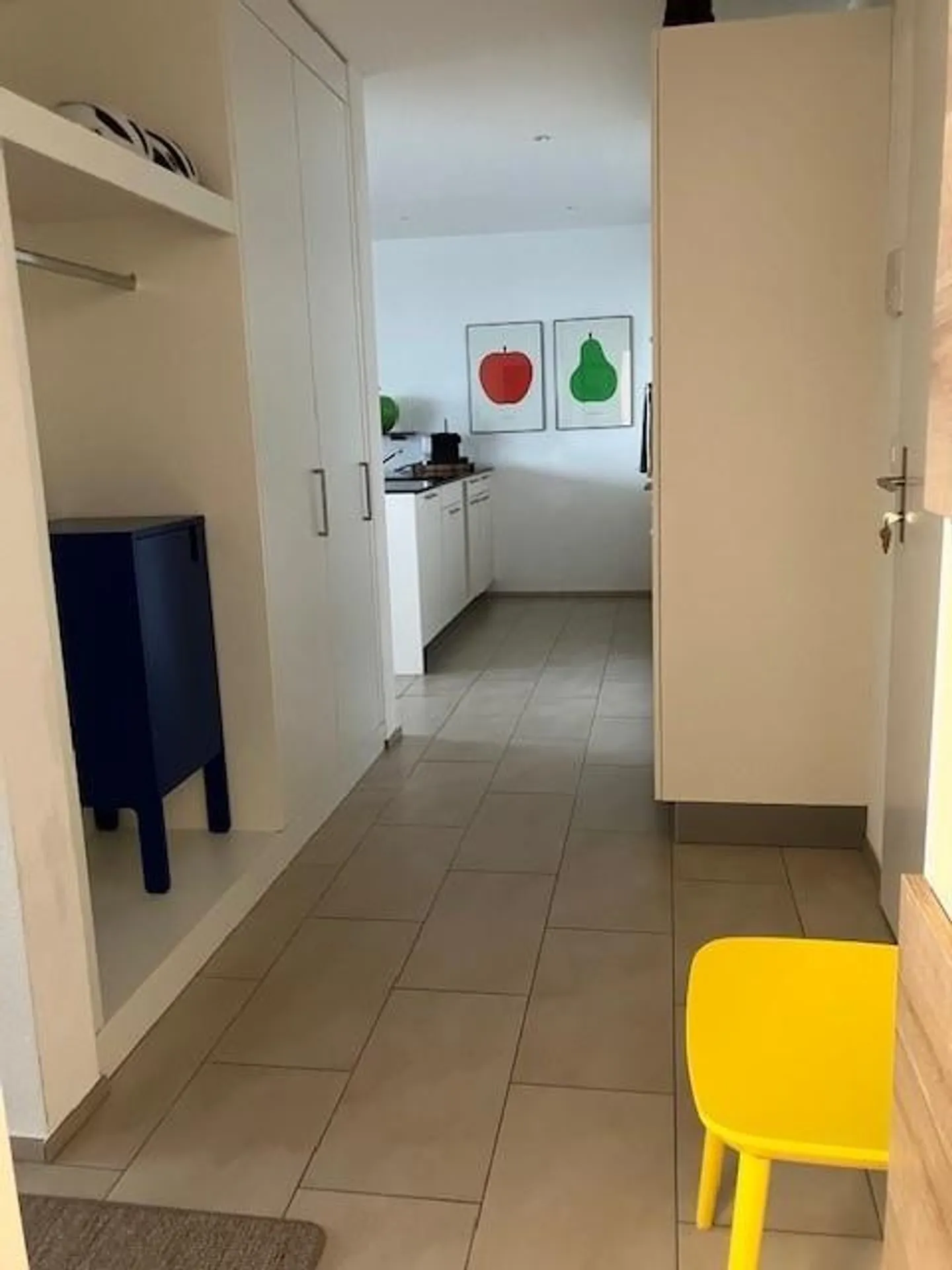 Cozy Apartment for Commuters - Photo 6 of 9