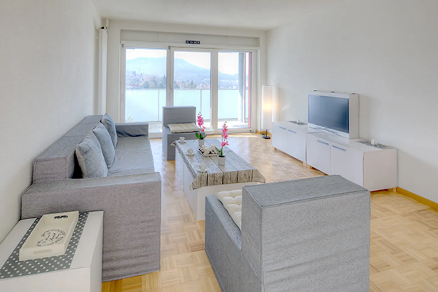 Appartamento moderno in un ambiente adatto ai bambini - Foto 2 di 8