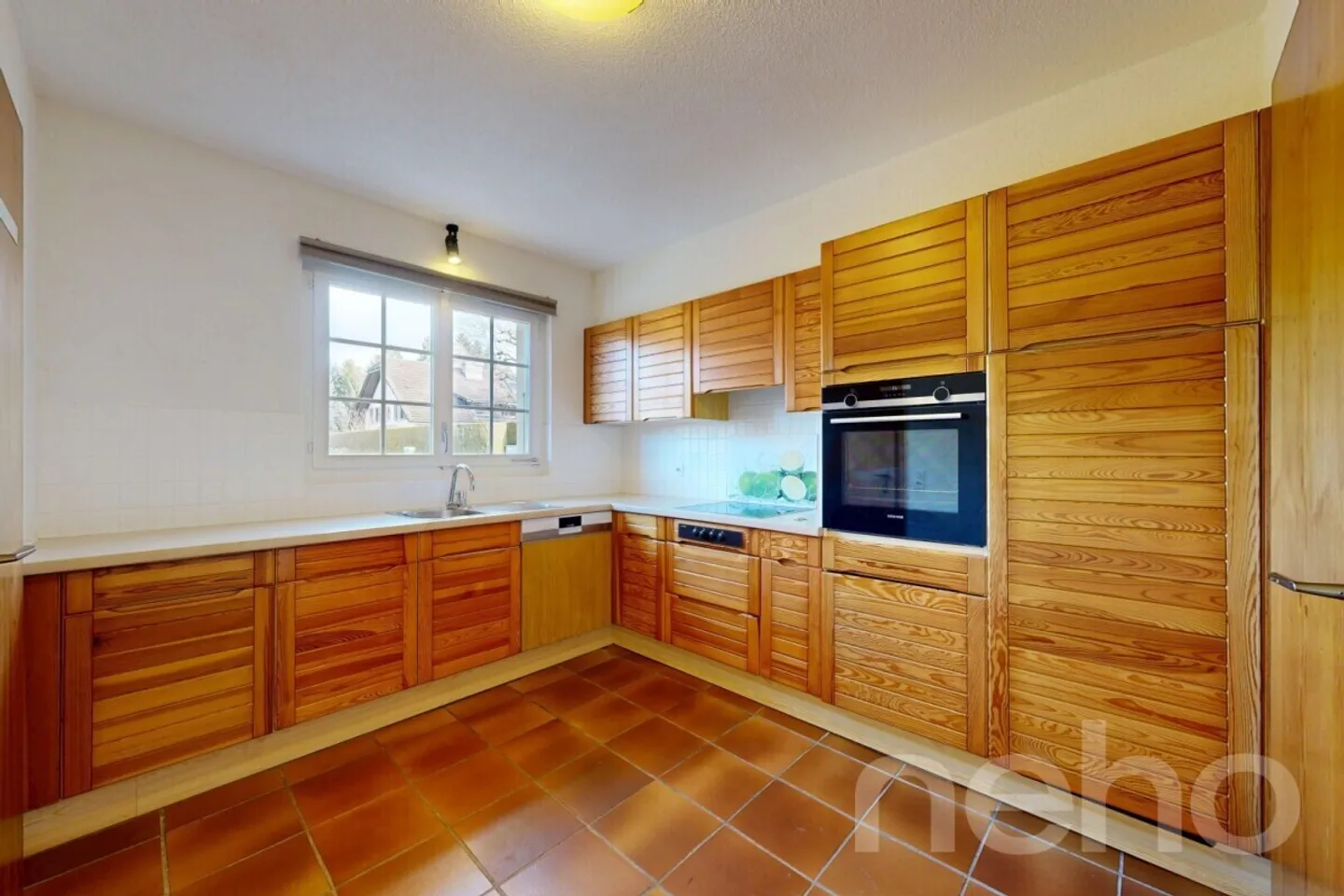 Helle VILLA IN RUHIGER LAGE, ZWISCHEN NATUR UND NAHE LAUSANNE - Foto 11 von 13