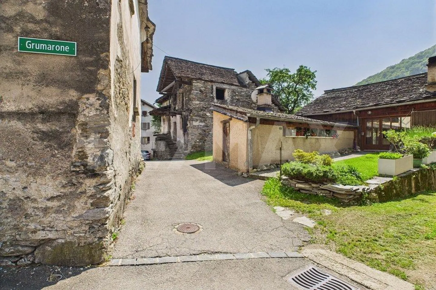 Stein für Stein für ein Traumhaus - Rustikal zur totalen Renovierung - Foto 3 von 13