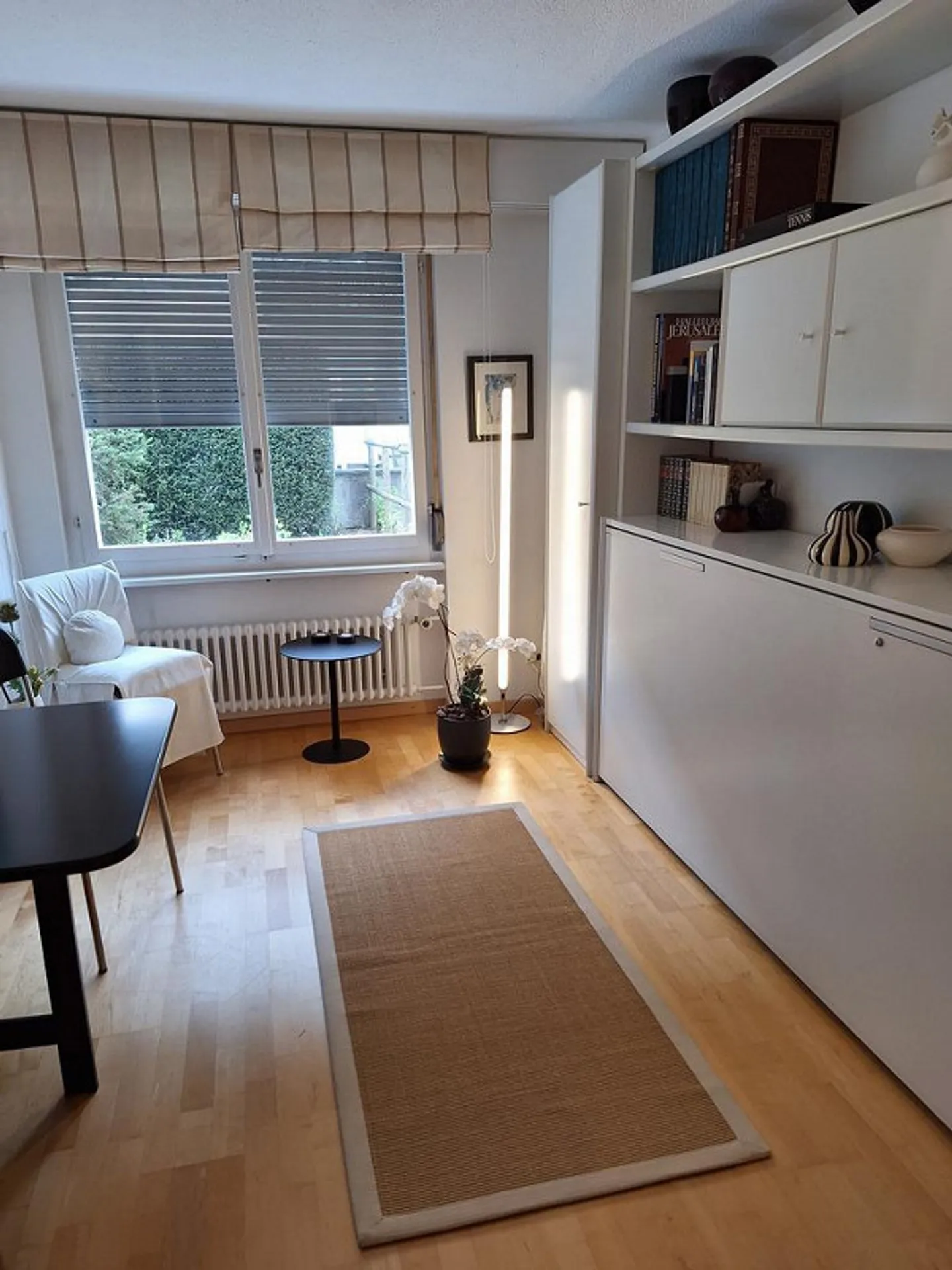 Your apartment in a prime location - Photo 3 of 9