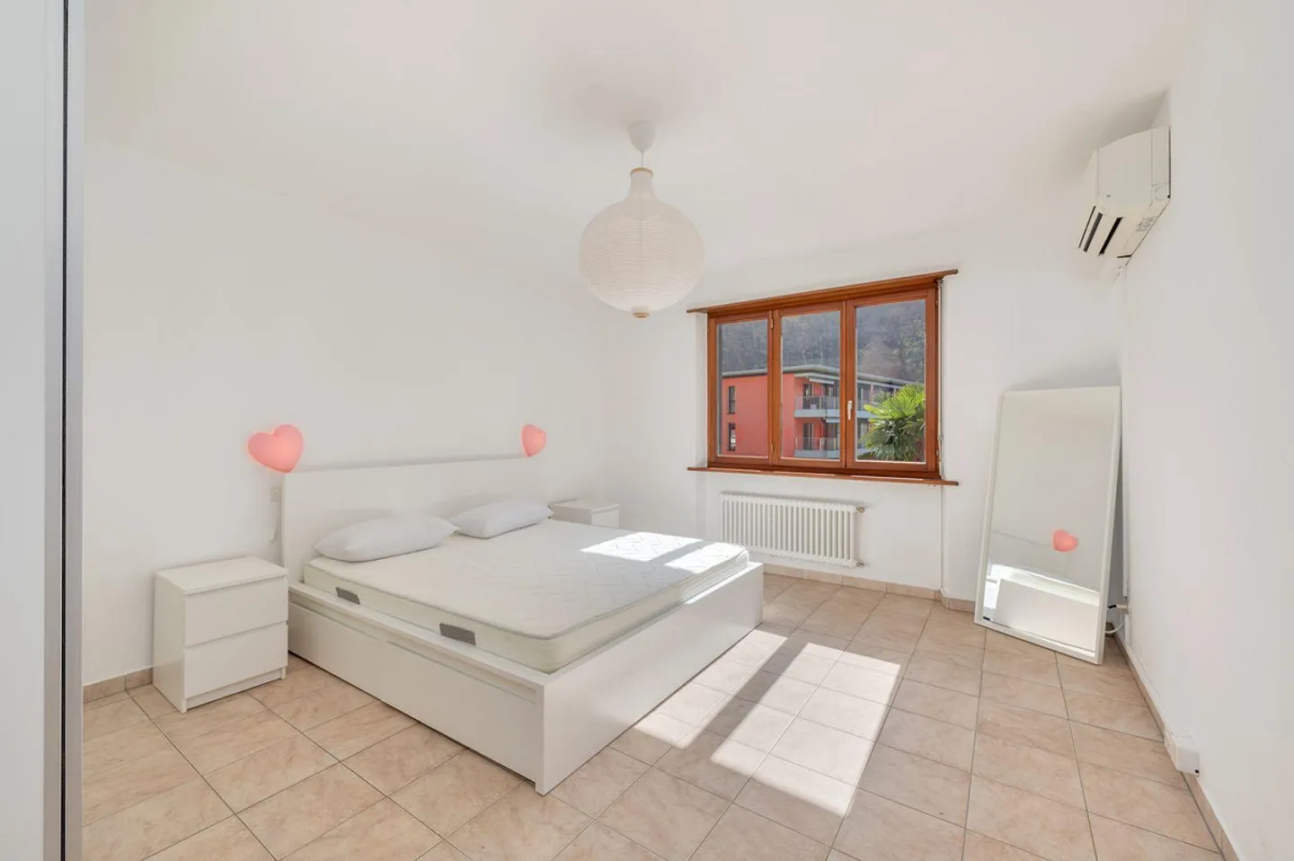 VILLA IN STILE MEDITERRANEO A DUE PASSI DAL LAGO E DAL PARCO DI FIG... - Foto 6 von 10