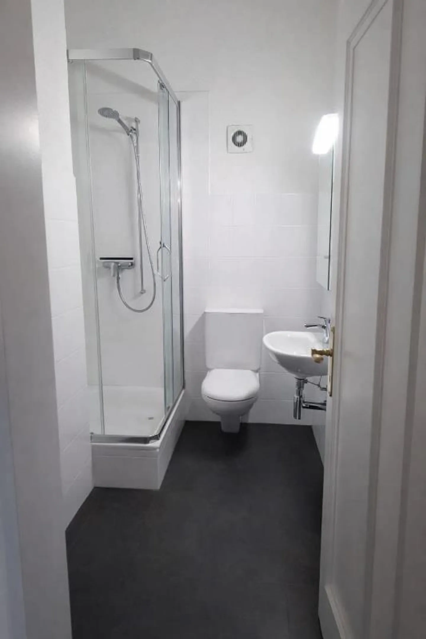 «2 Zimmer Wohnung» - Foto 4 von 5