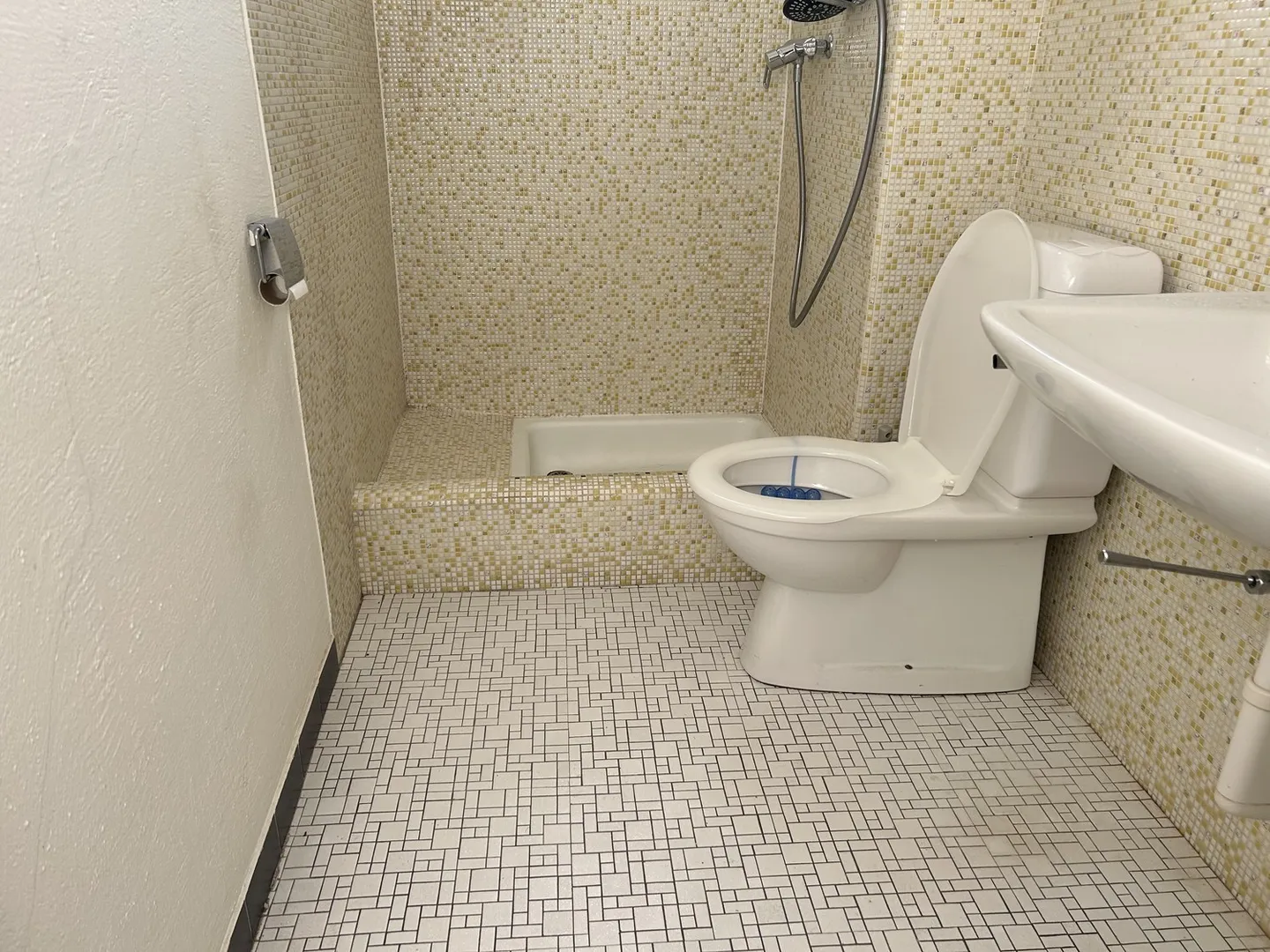 1.5-room apartment for interim use available immediately! - Photo 6 of 6