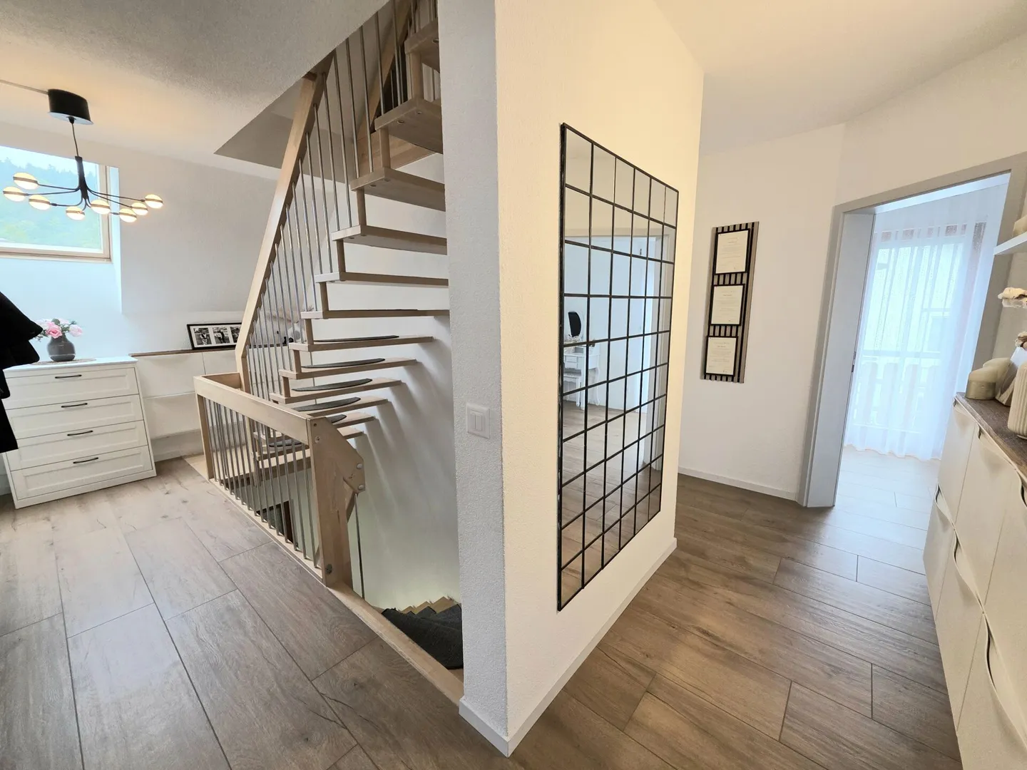 Spazio per tutta la famiglia! Incantevole casa con giardino a Dällikon - Foto 16 di 21
