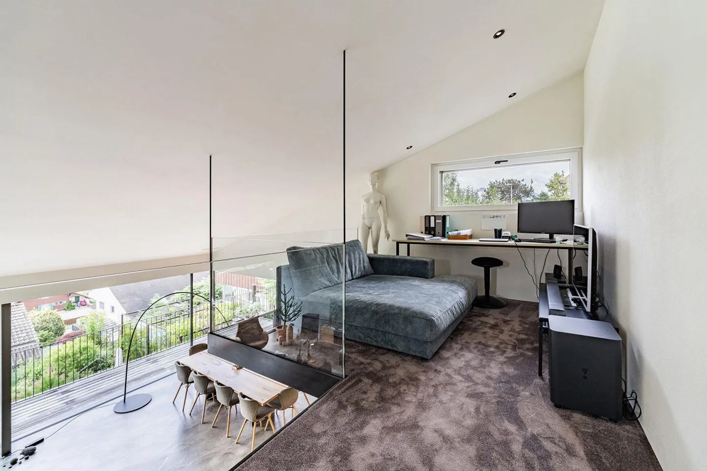 Living in high quality and style - Photo 7 of 13
