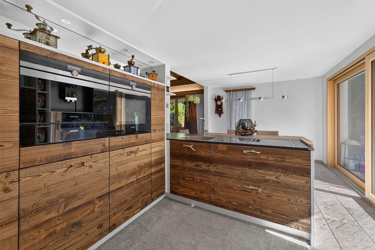 Charmantes Einfamilienhaus mit Pool - Foto 4 von 11