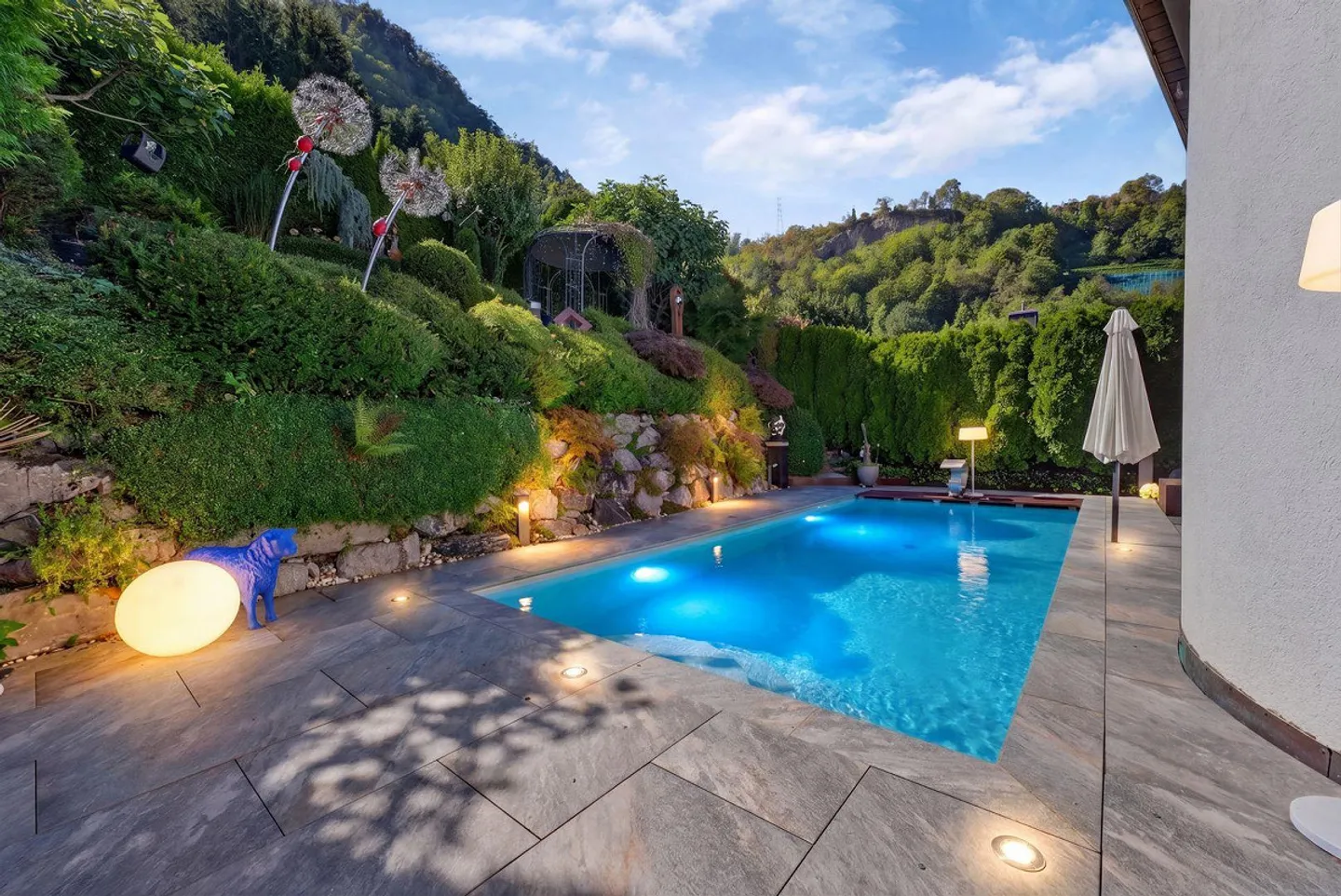Charmantes Einfamilienhaus mit Pool - Foto 7 von 11