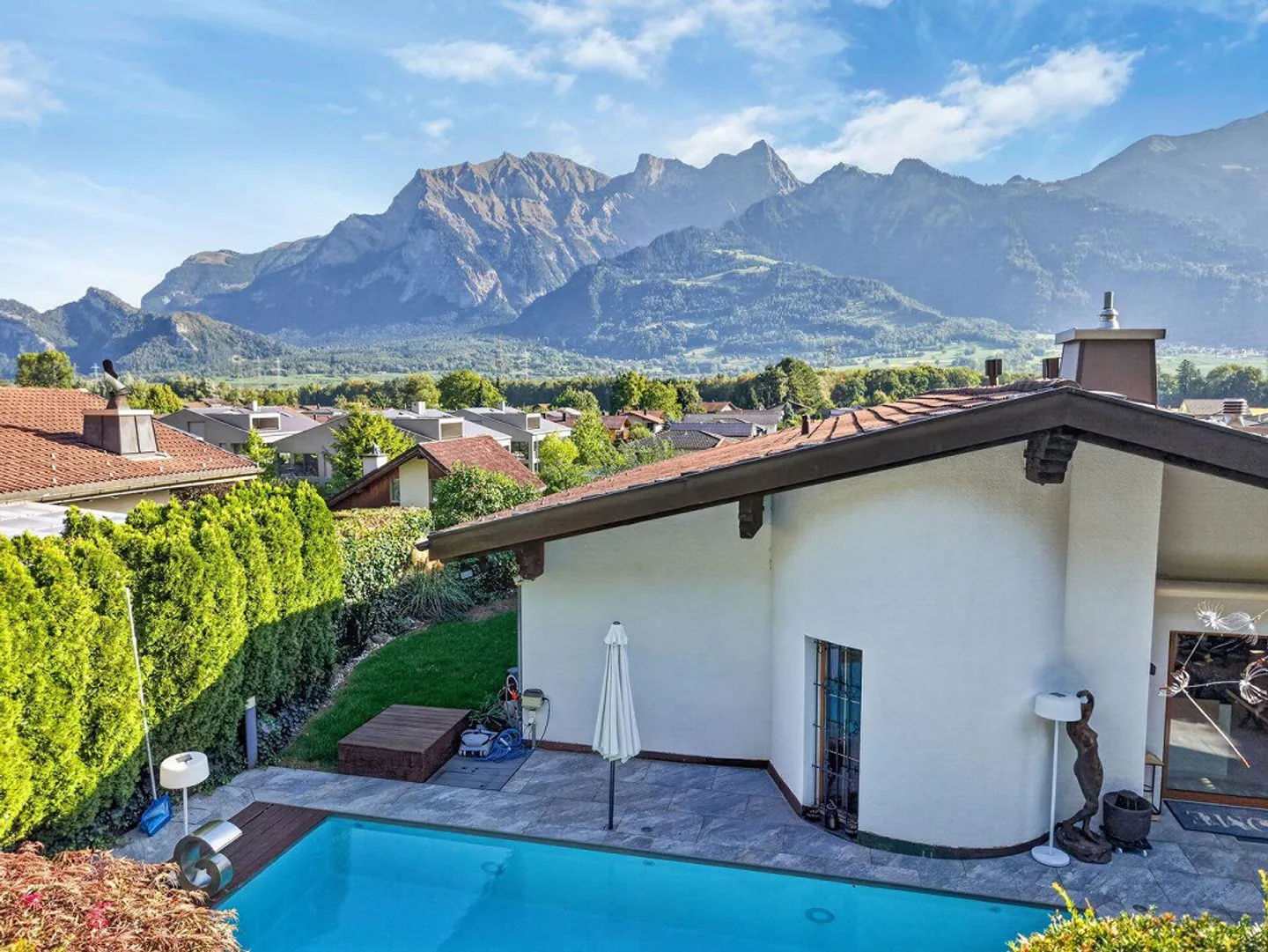 Charmantes Einfamilienhaus mit Pool - Foto 8 von 11