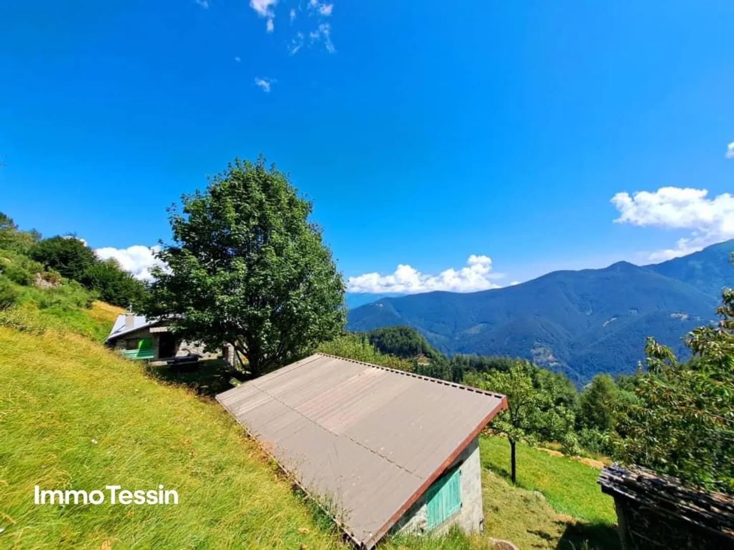 Rustic with breathtaking views of the Ticino mountains and ... - Photo 5 of 13