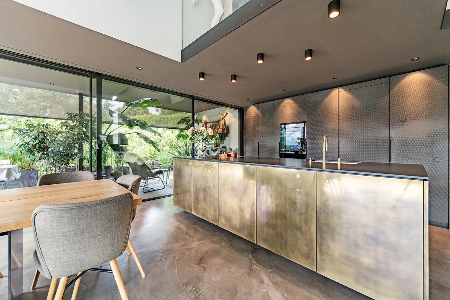 Living in high quality and style - Photo 3 of 13