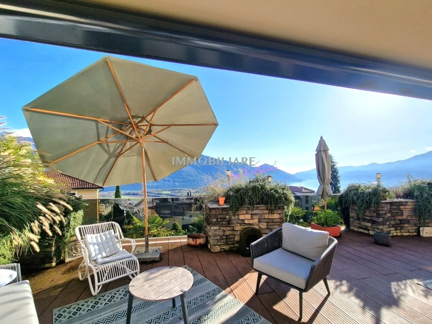 Appartamento in vendita - Foto 2 di 8