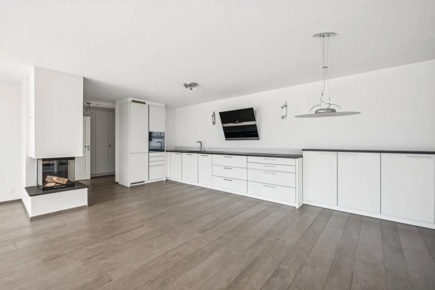 Wunderschöner Blick und absolute Ruhe für diese 3,5 Zimmer - Foto 13 von 13