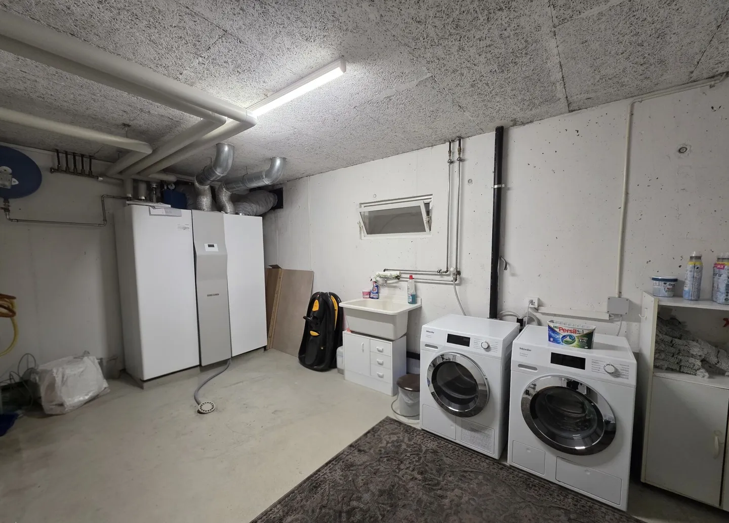 Spazio per tutta la famiglia! Incantevole casa con giardino a Dällikon - Foto 18 di 21