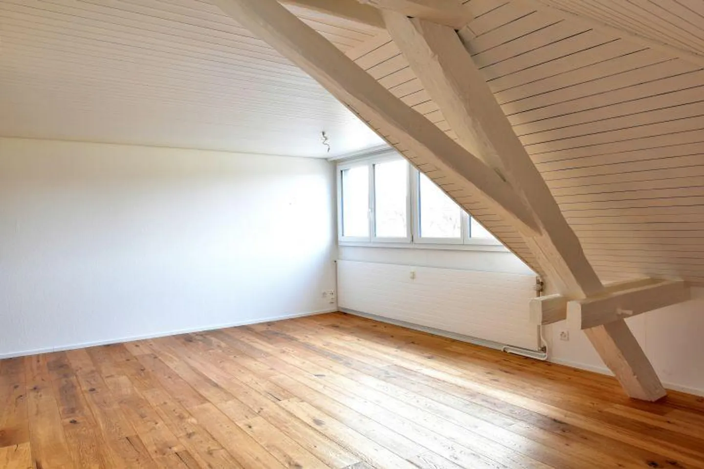 Cozy Apartment in St. Gallen - Only 10 Minutes to the Marketplace - Photo 6 of 7
