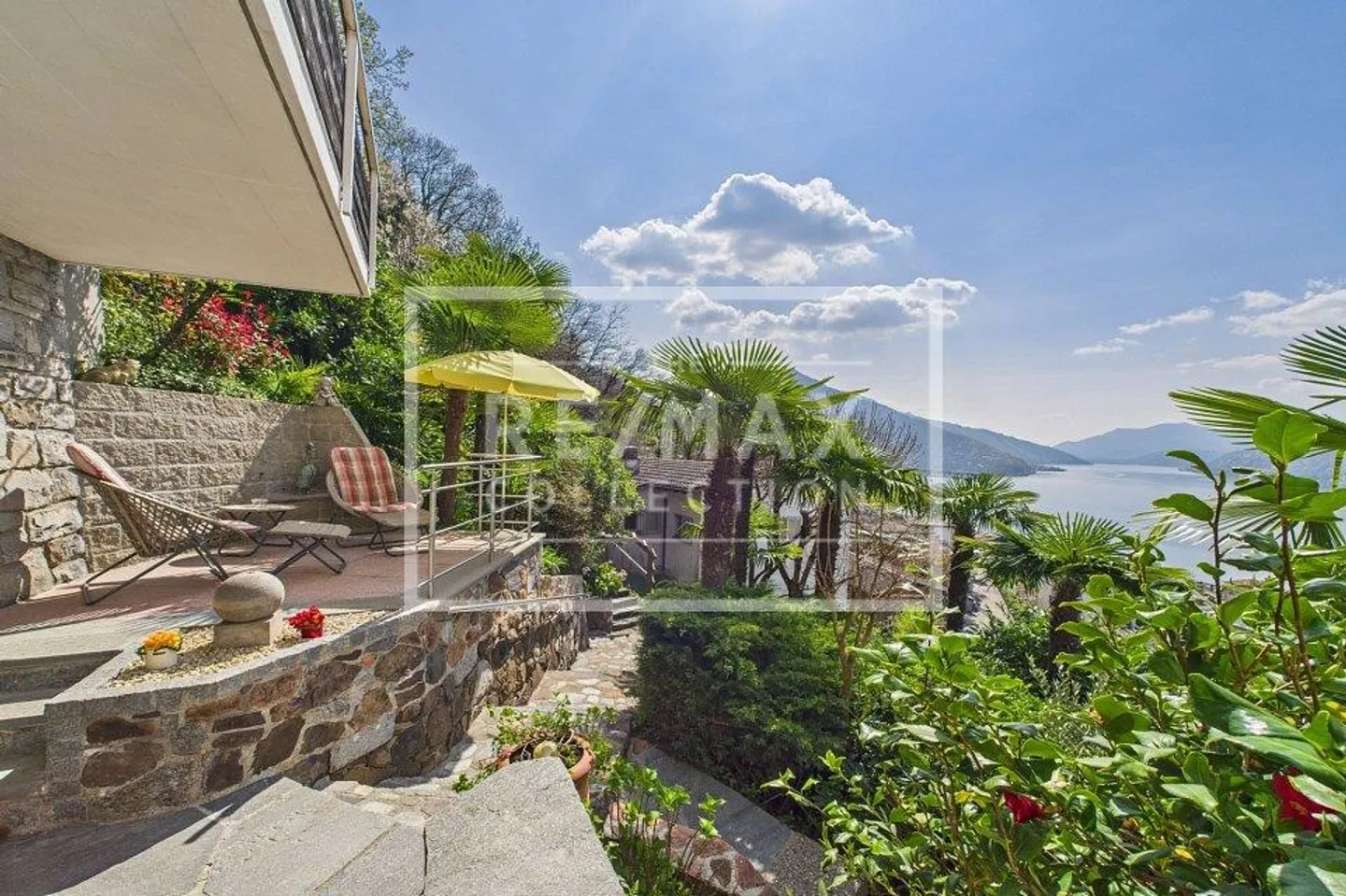 Bissone - Un véritable bijou avec vue panoramique à 180° - Photo 11 sur 13