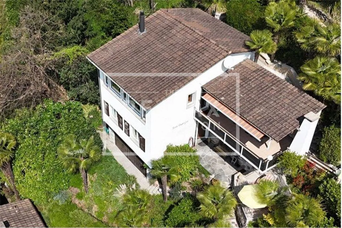 Bissone - Un véritable bijou avec vue panoramique à 180° - Photo 12 sur 13