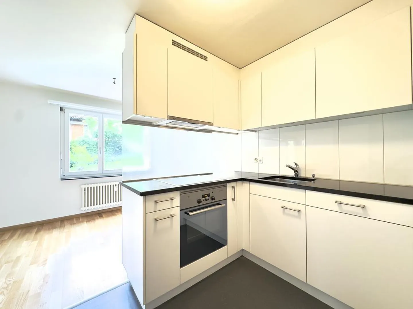 Charming Ground Floor Apartment with Garden Seating Area - Photo 2 of 12