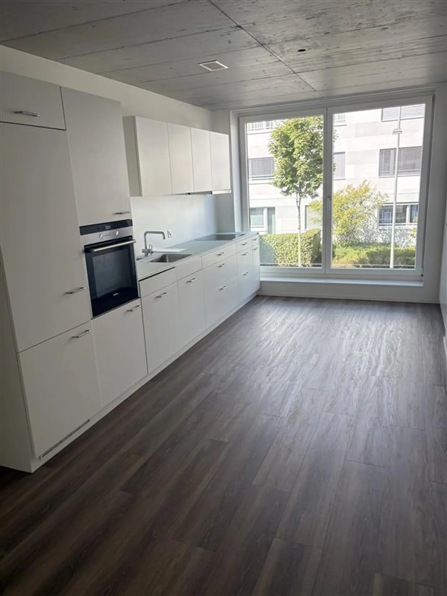 Appartamento moderno di 3,5 stanze - Foto 2 di 8