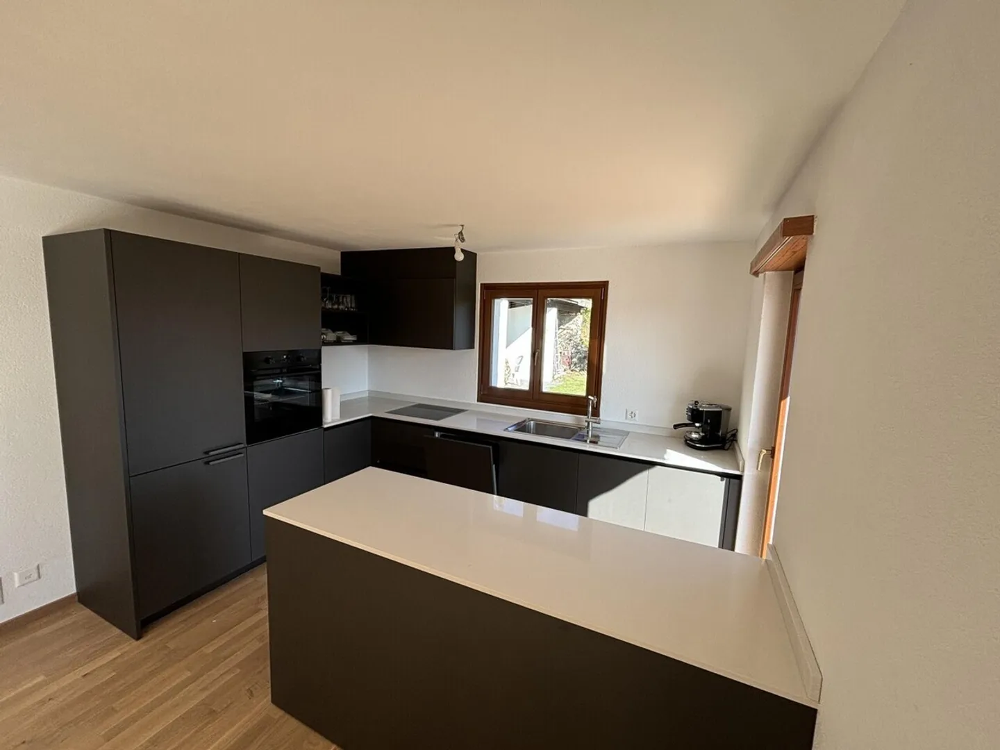 3-family house with three 2 1/2-room holiday apartments in a very sunny, quiet location - Photo 8 of 13