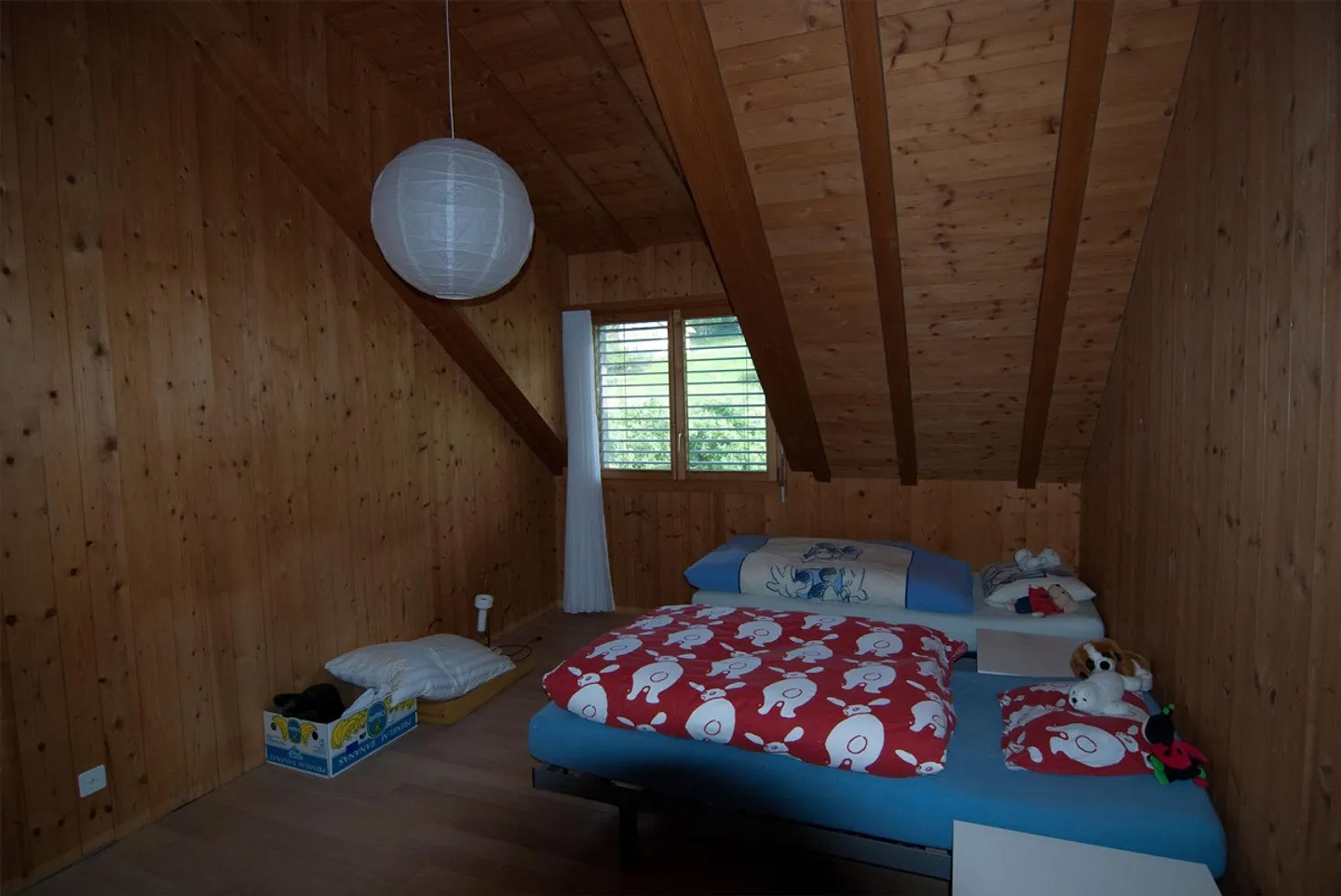 Grande casa unifamiliare di 7 stanze con molto spazio esterno nel vecchio centro del villaggio - Foto 13 di 14