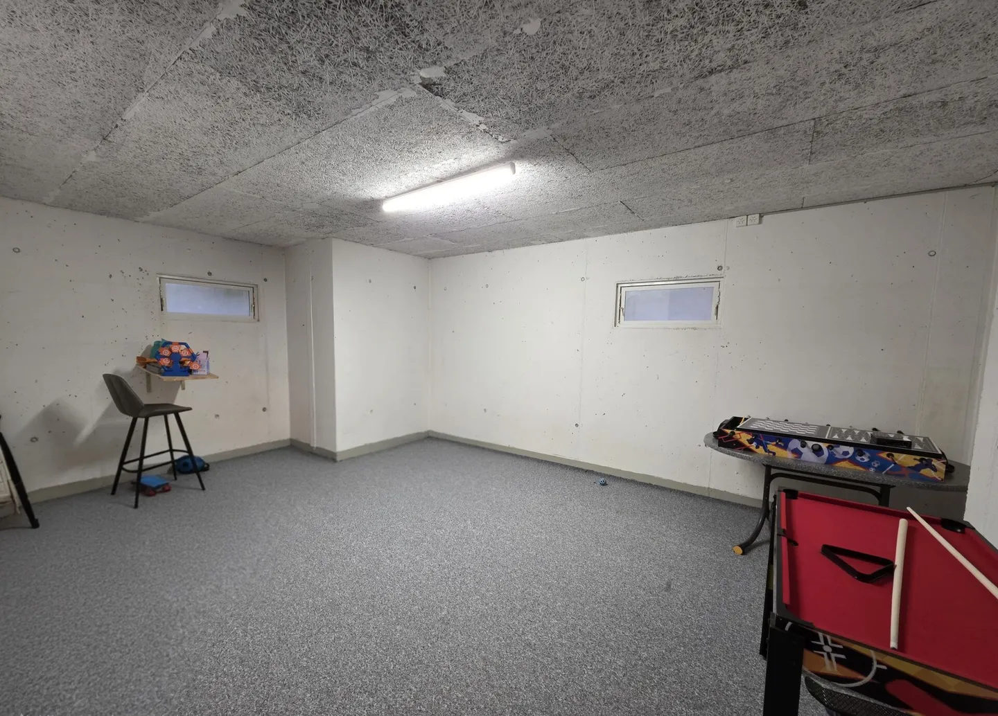 Spazio per tutta la famiglia! Incantevole casa con giardino a Dällikon - Foto 20 di 21