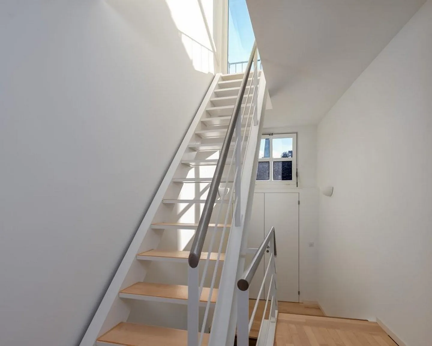 Directly on Weinplatz, Penthouse with Terrace and Dream View - Photo 8 of 11