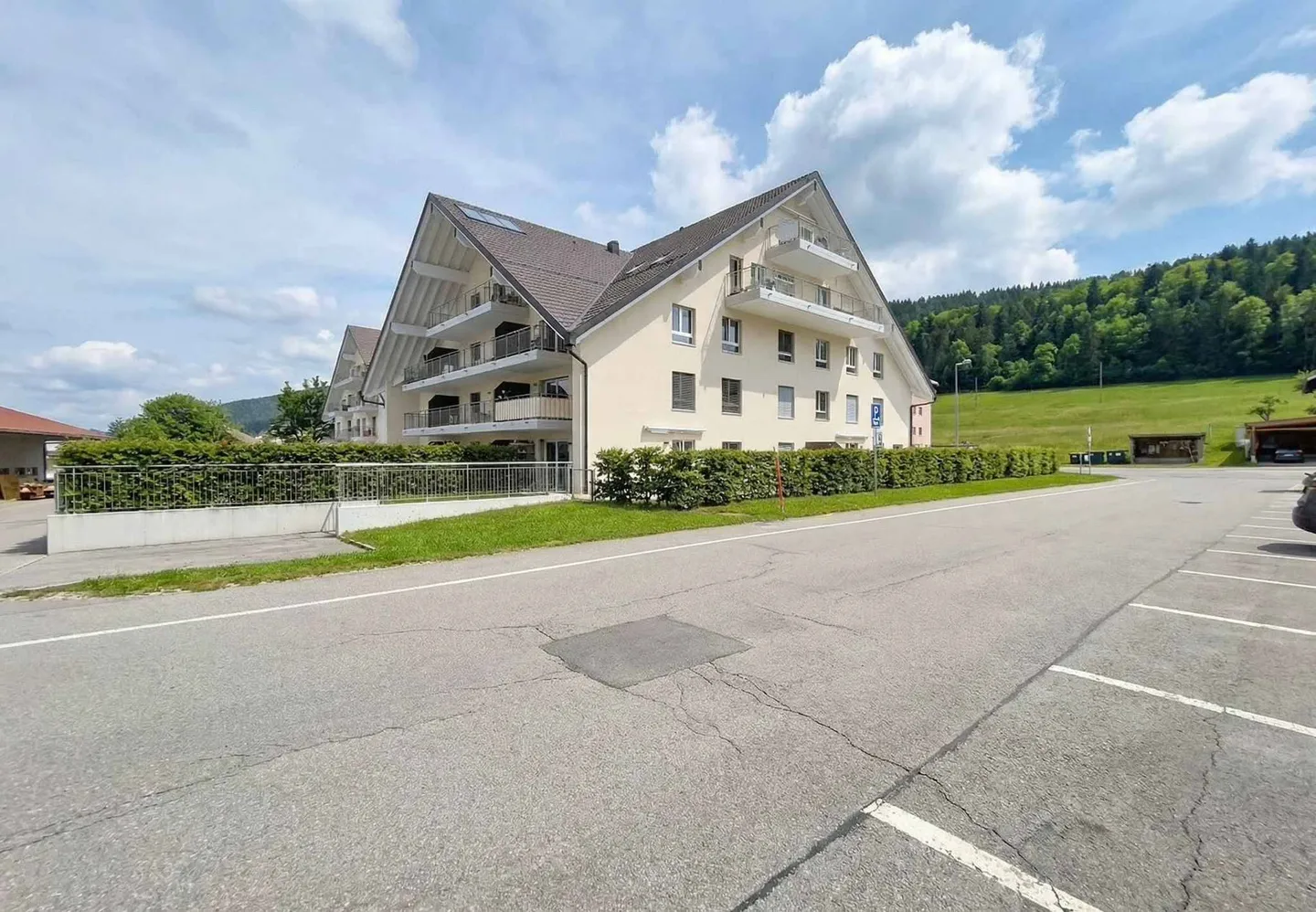 Elegante appartamento contemporaneo di 3,5 locali a due passi dal Lago di Joux - Foto 1 di 10