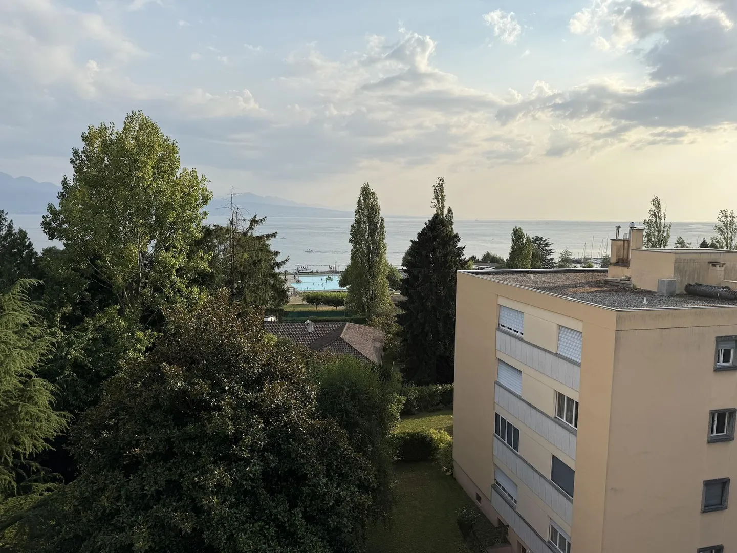 Charming Apartment with Lake View - Photo 1 of 16