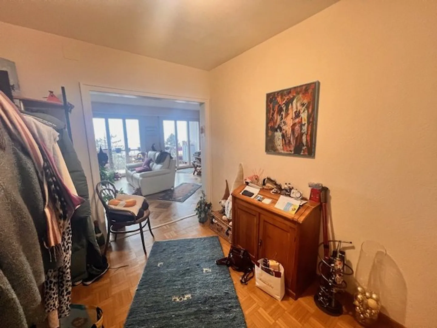 Charming Apartment with Lake View - Photo 12 of 16