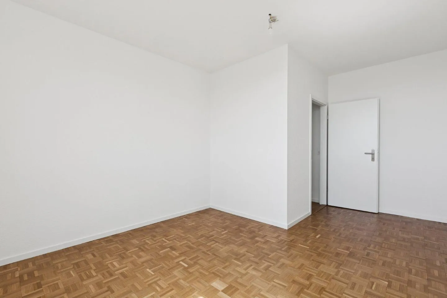 High-Floor Apartment with Views - Photo 6 of 10