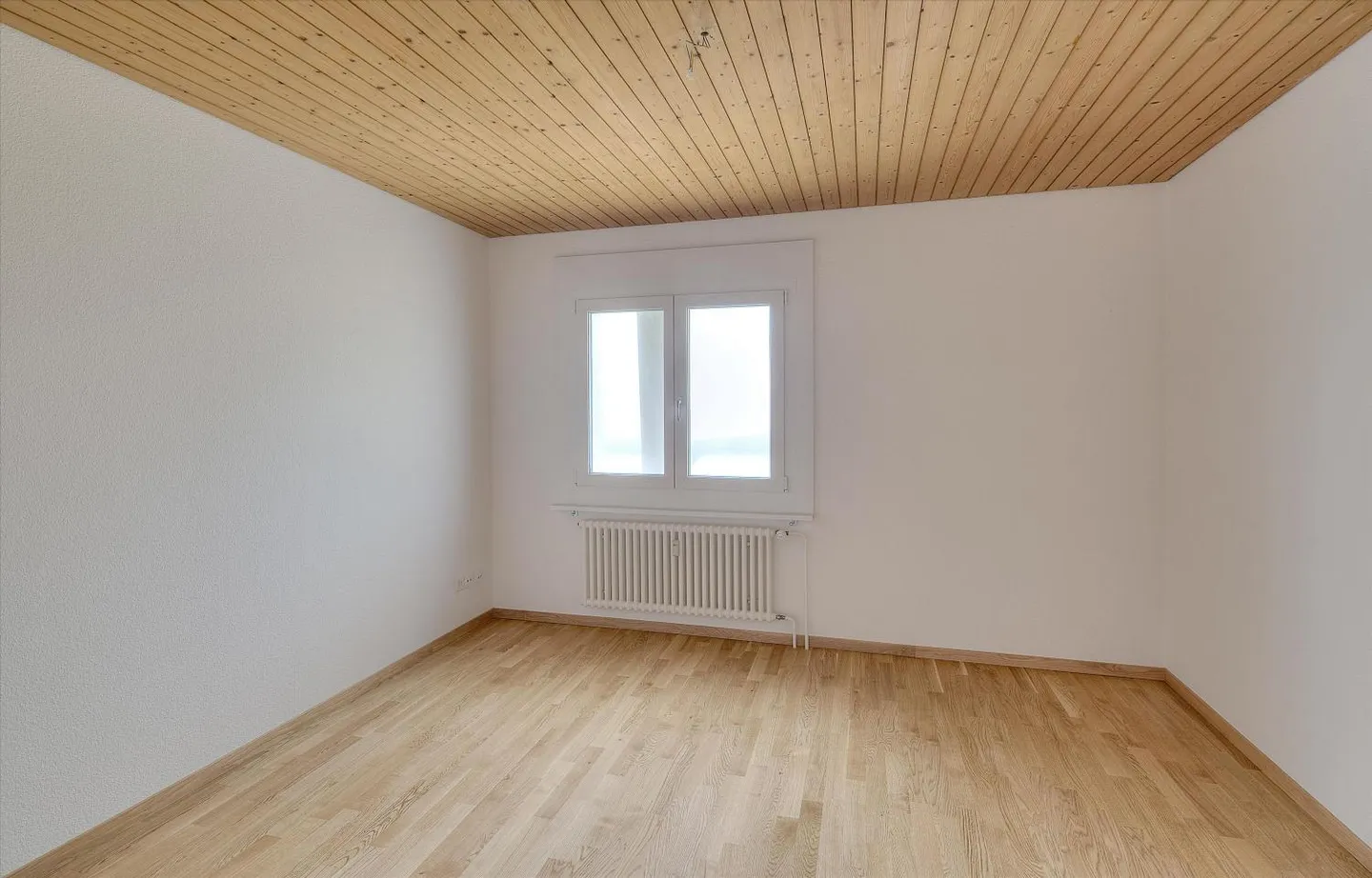 Renovated 4½-Room Penthouse - Photo 8 of 10