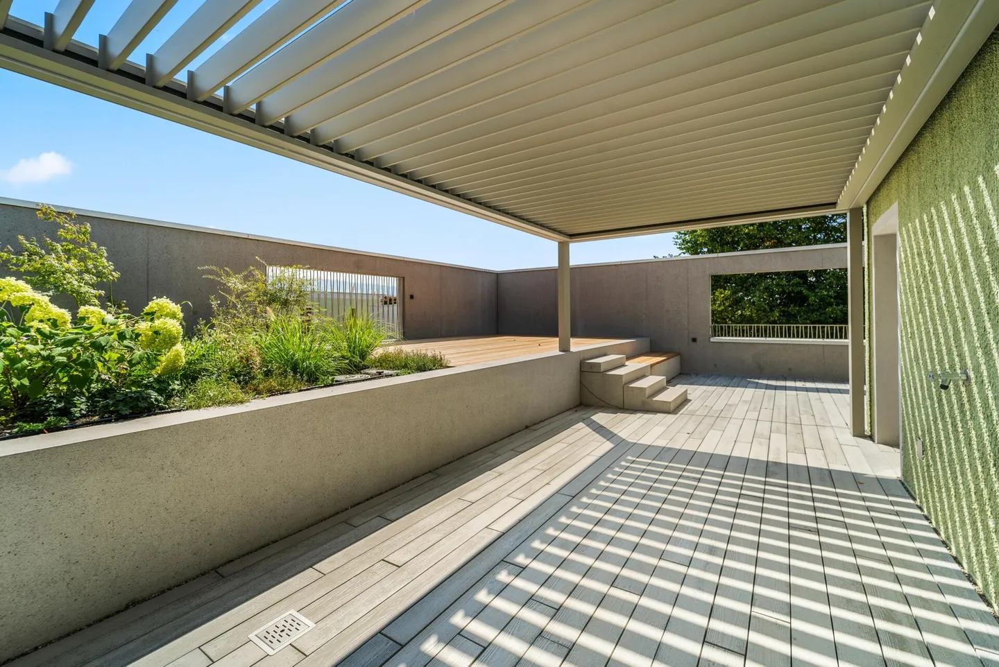 Neubauwohnung mit beeindruckender Raumhöhe und exklusivem Dachgarten - Foto 8 von 9