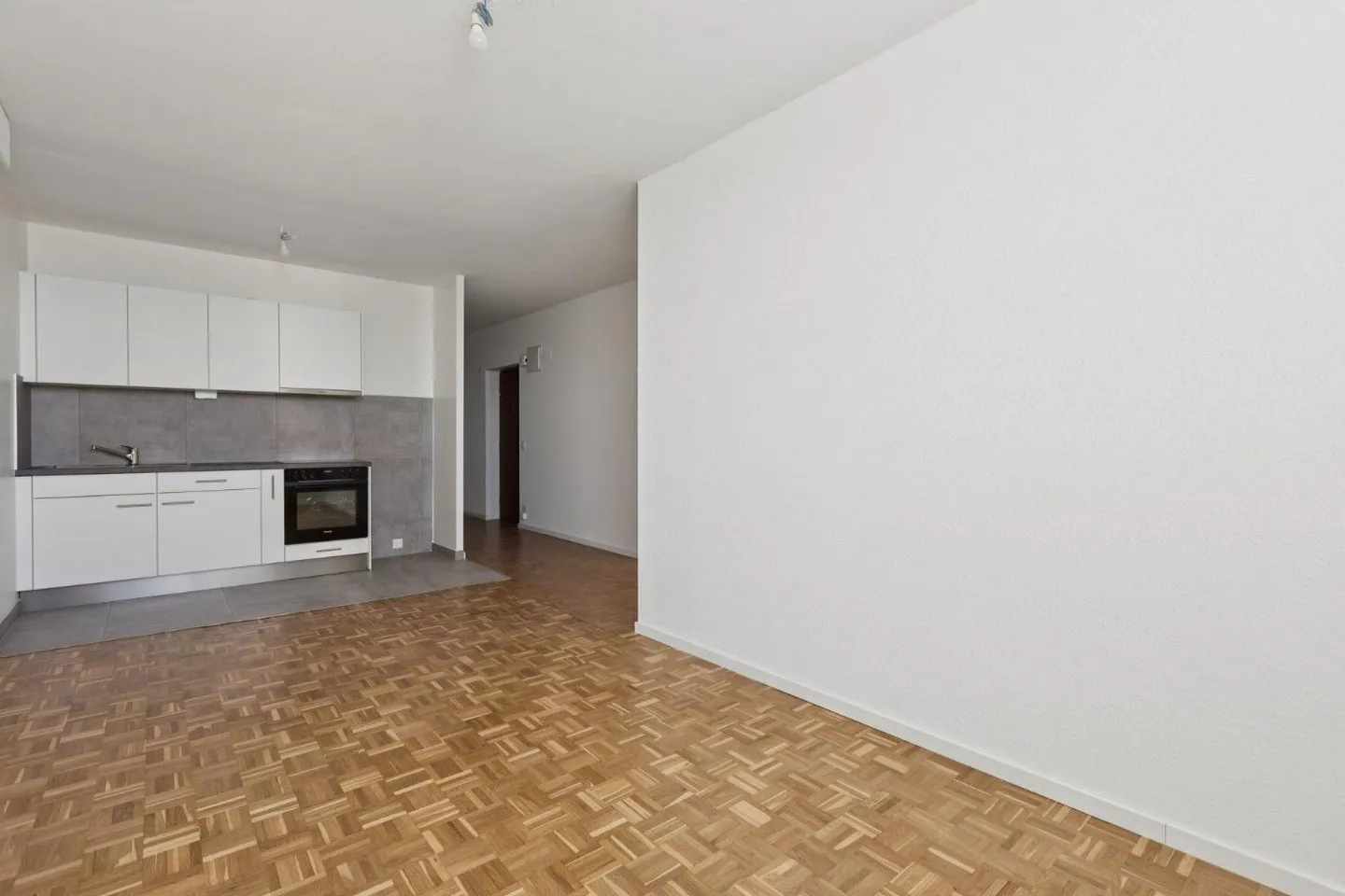 High-Floor Apartment with Views - Photo 4 of 10