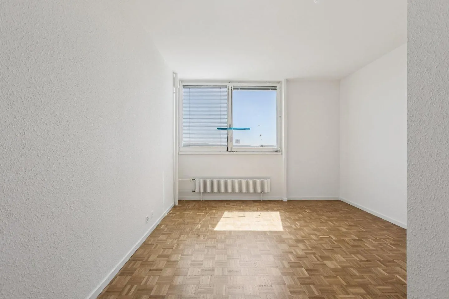 High-Floor Apartment with Views - Photo 5 of 10