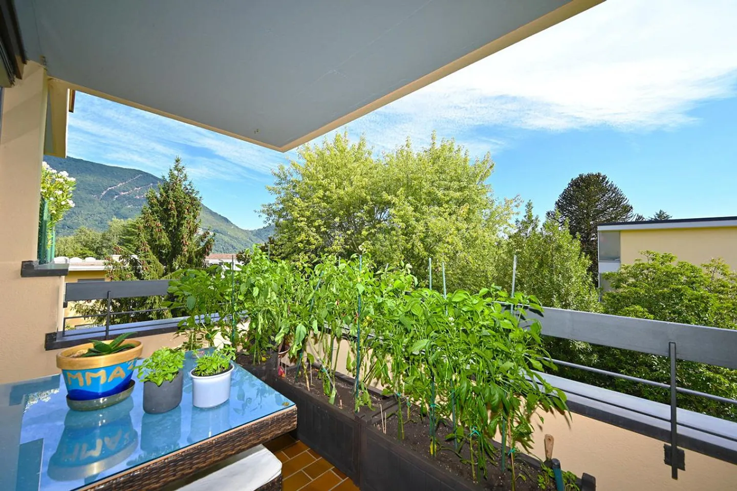 Penthouse mit großer Terrasse und Blick auf die umliegenden Berge - Foto 18 von 18