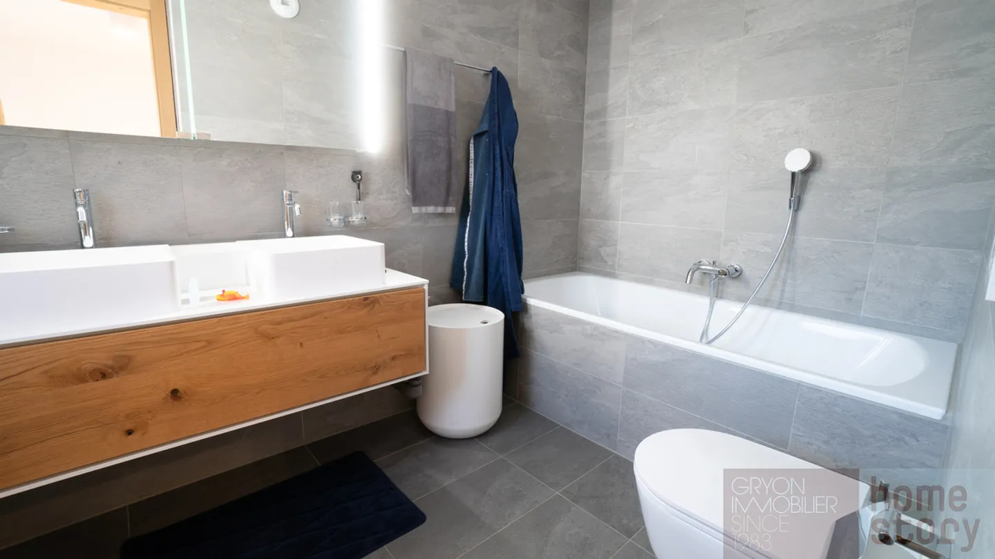 Centro di Villars, 4,5 camere di alto standard (128 m², 2020) - Foto 8 di 17